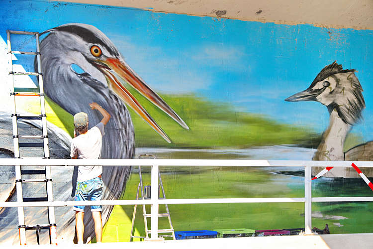 Graffiti-Art in viaduct/tunneltje onder de A12_09